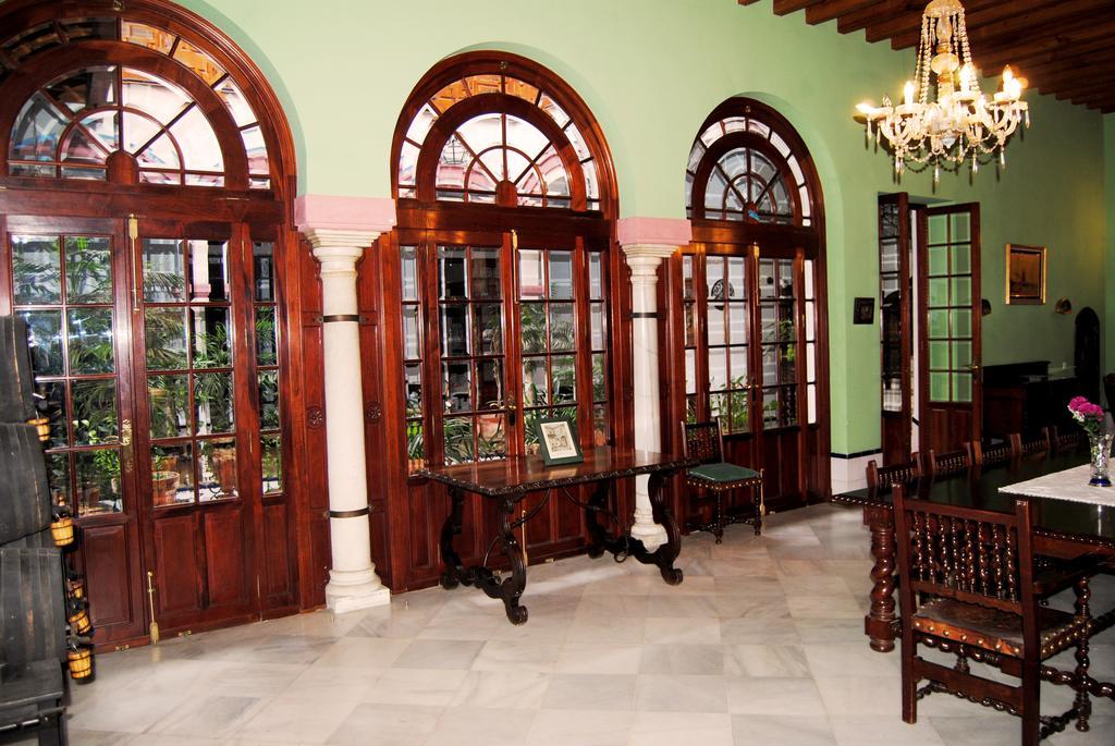 Casa Palacio Siglo Xviii Séjour chez l'habitant Séville